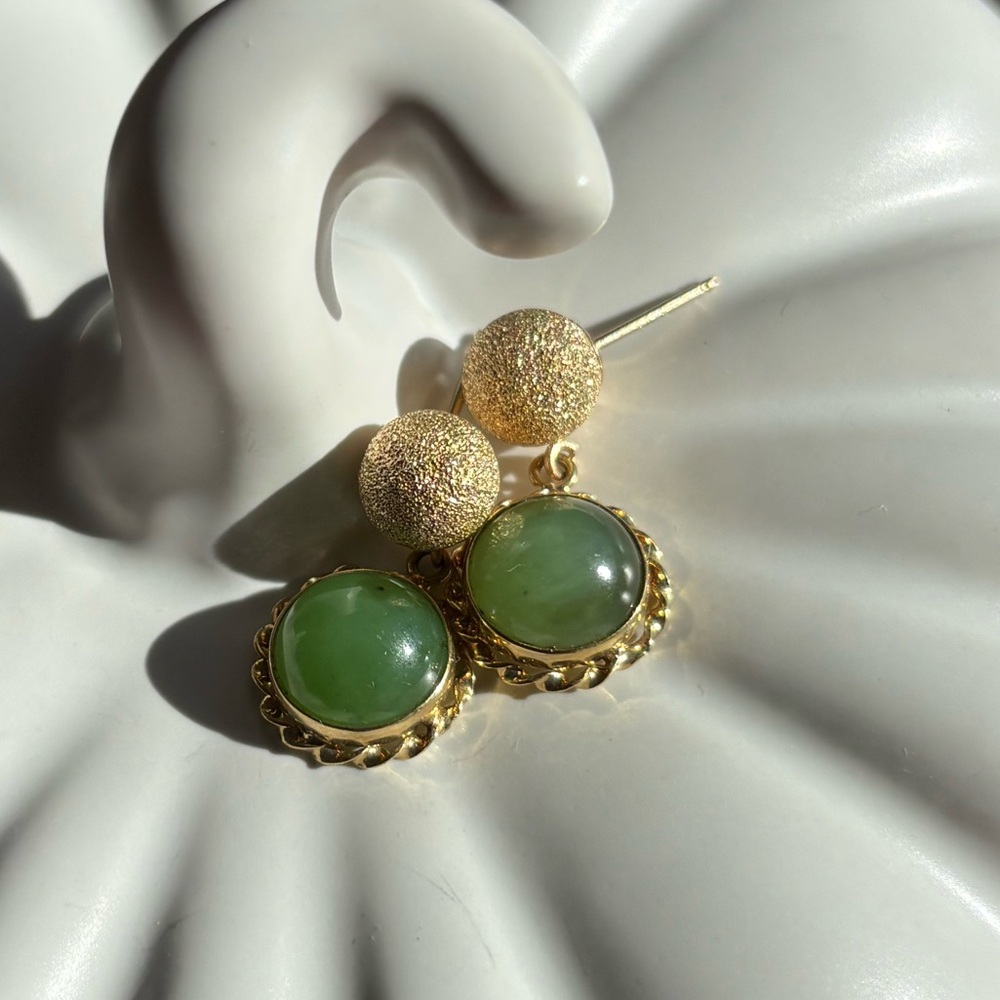 Vintage Jade Cabochon Dangle Earrings w/ Solid 14K Gold Posts [stamped]✨ - Picture 7 of 15
